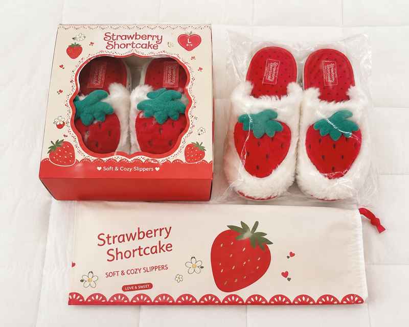 Packaging options for custom strawberry plush slippers