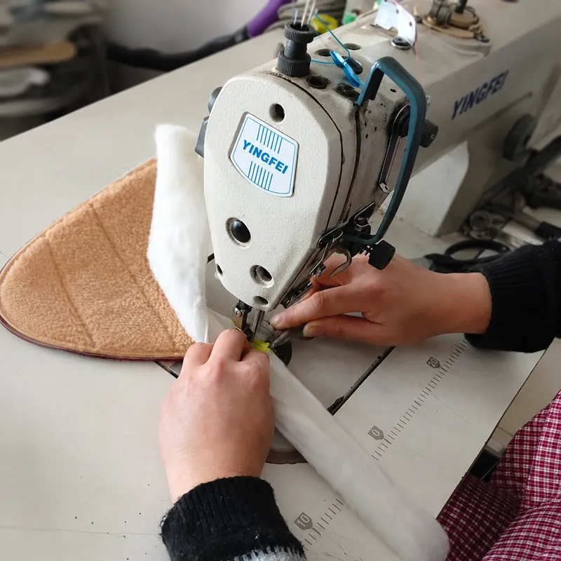 Cutting and sewing process for plush slippers