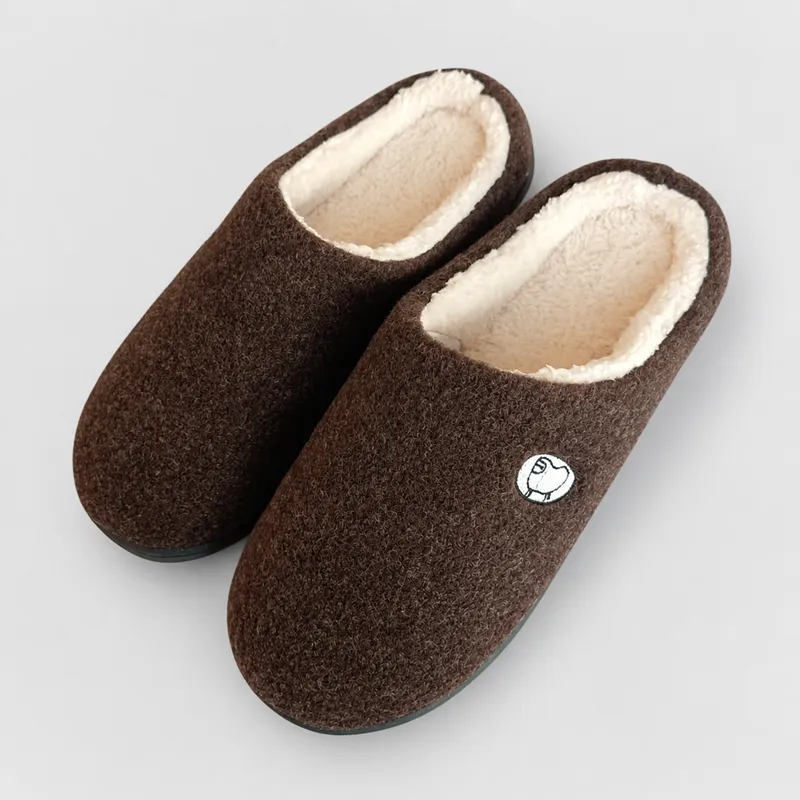 Custom men's felt slippers for wholesale and private label programs